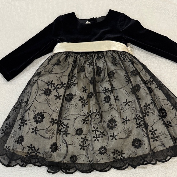 Talbots Other - Talbots Black Velvet & Cream Sash Floral Lace Girls' Dress